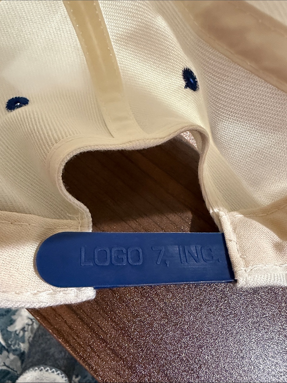 Vintage Dallas Cowboys Hat from the 1990s - Picture 9 of 9